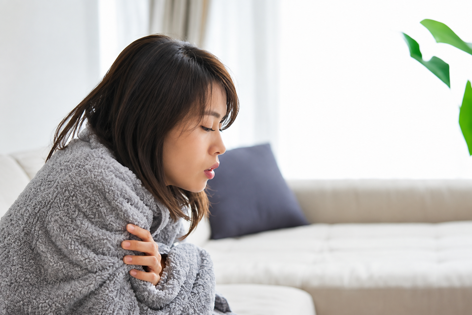Sốt và rét run có thể làm cơ thể mệt mỏi và đau cơ rõ hơn