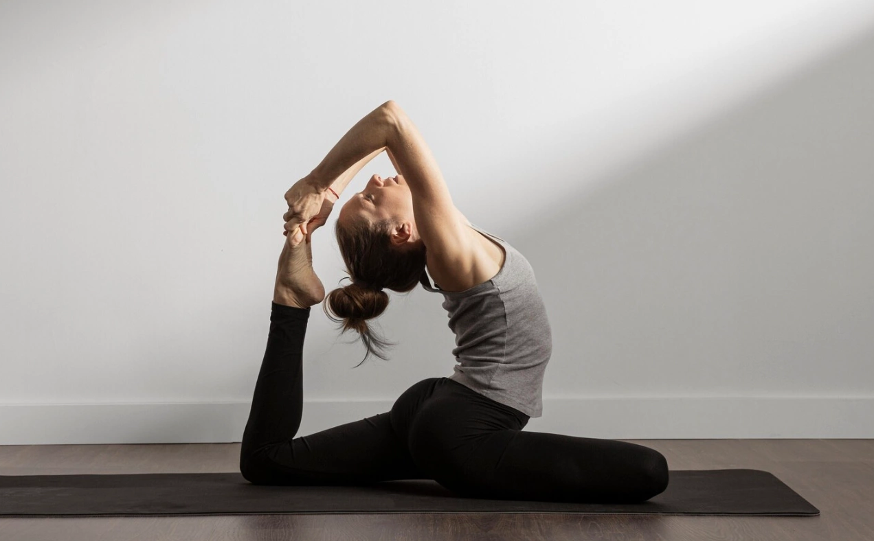 Tập yoga có thể giảm táo bón