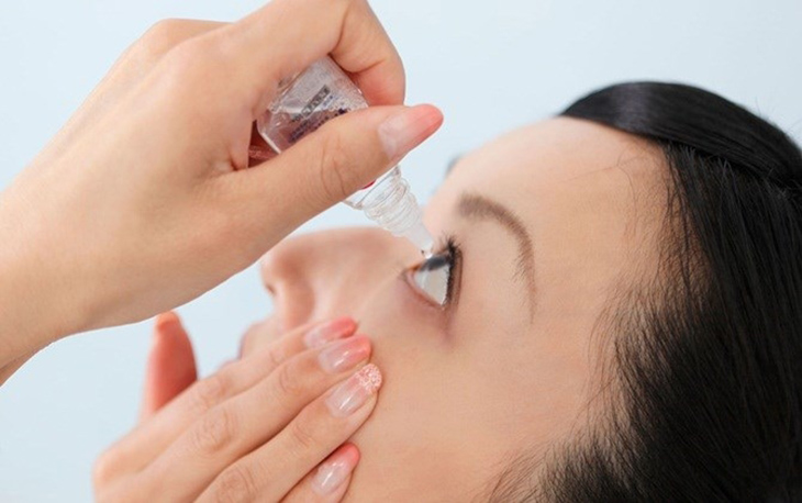 dùng thuốc nhỏ mắt khi mỏi mắt